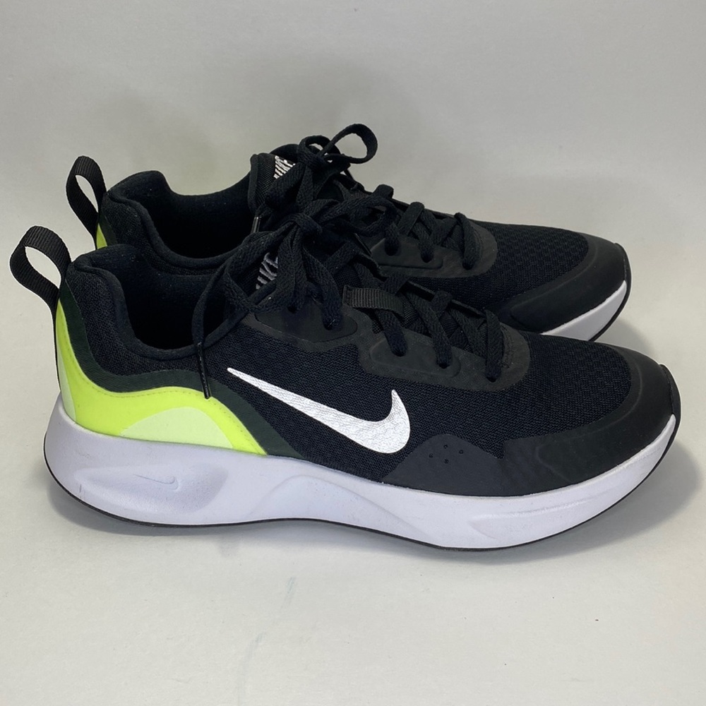 Nike Shoes Wear All Day Women’s Black Running Shoes size 6.5 Brand New